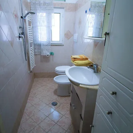 Dip In Apartment